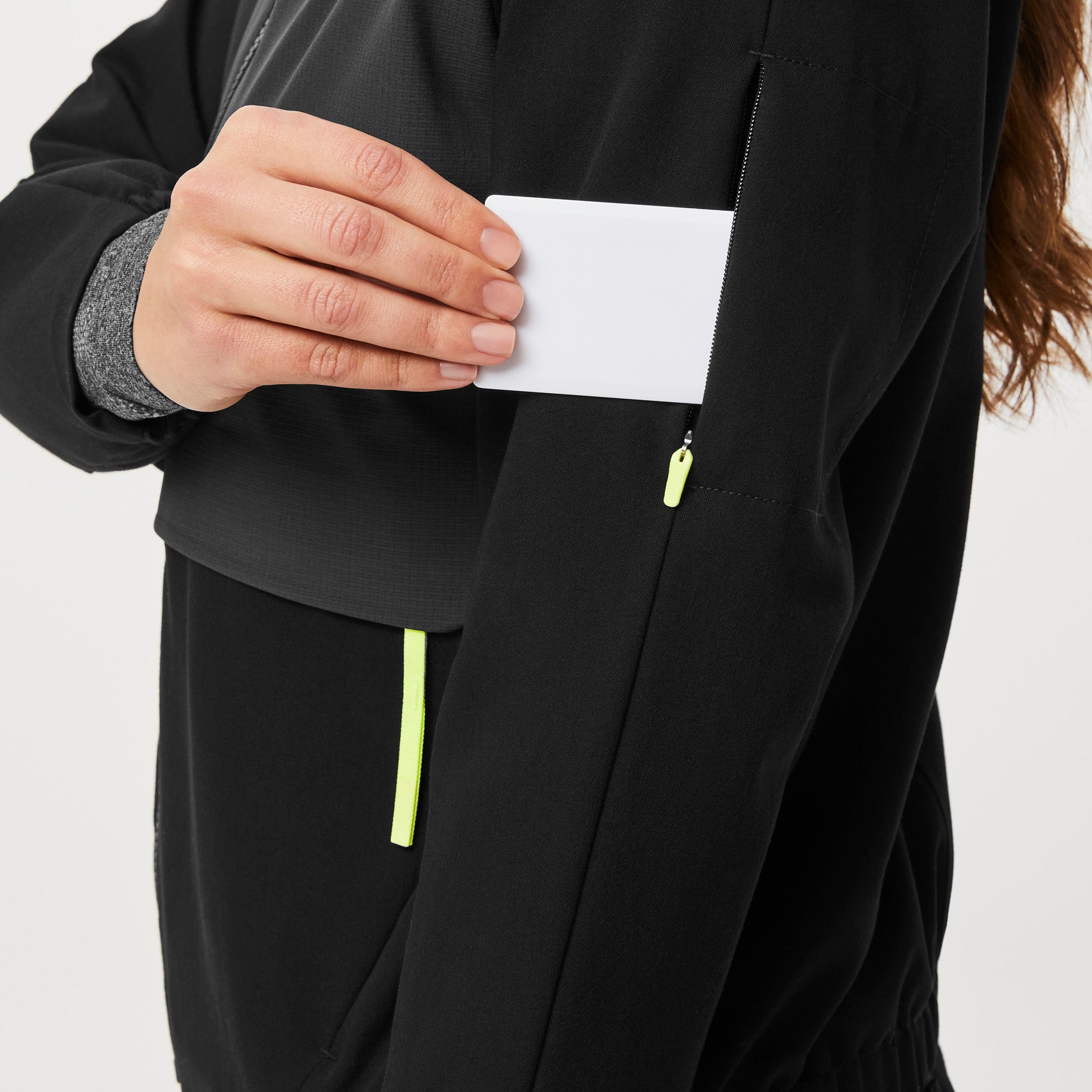 https://cdn.shopify.com/s/files/1/0139/8942/products/Q1_2023_02_BLACK_SYDNEY-DOUBLE-UTILITY_W_JOSIE_43490.jpg?v=1681344061