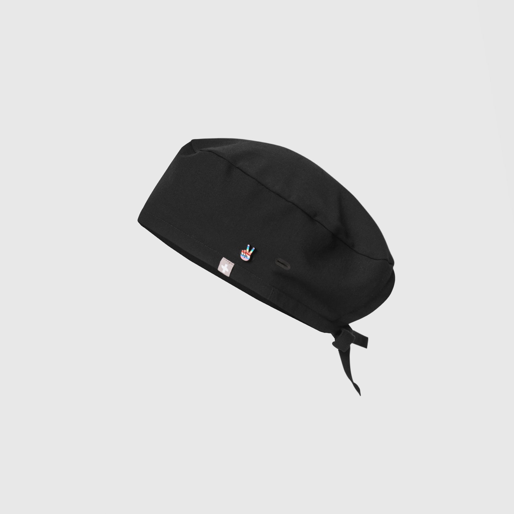 https://cdn.shopify.com/s/files/1/0139/8942/products/Q1_2023_03_BLACK_SCRUB-CAP-BUTTONHOLES_U_GHOST_58250.jpg?v=1687278622