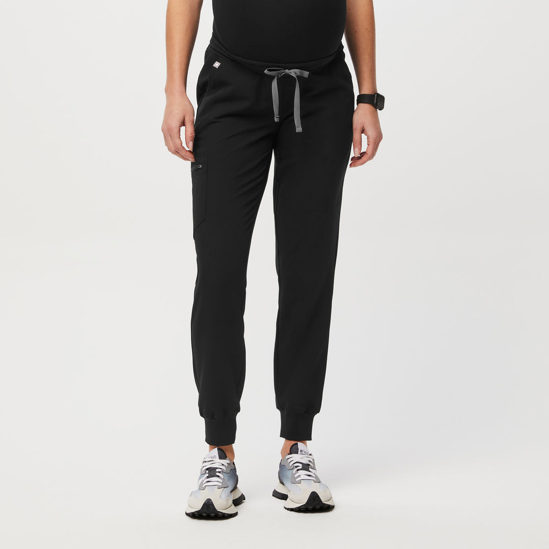 Zamora™ Maternity Jogger Scrub Pants · FIGS