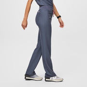 https://cdn.shopify.com/s/files/1/0139/8942/products/Q1_2023_03_HEATHER-DENIM_LIVINGSTON_W_MADI_67847.jpg?v=1682015922