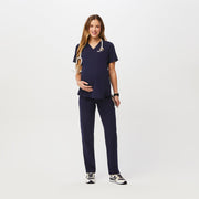 https://cdn.shopify.com/s/files/1/0139/8942/products/Q1_2023_03_NAVY_YOLA-MATERNITY_W_TASHA_51527_7a7c9790-1734-4d91-8e02-07dd53dd566c.jpg?v=1679323266