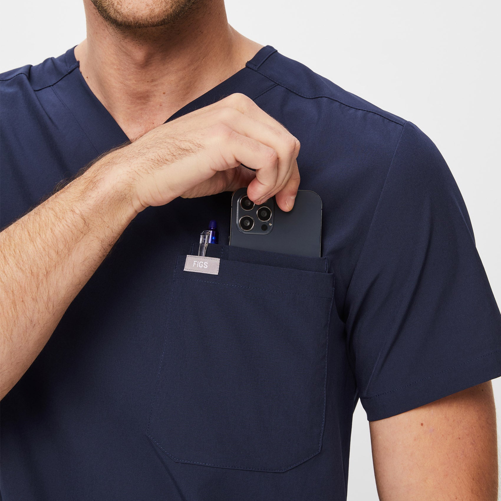 https://cdn.shopify.com/s/files/1/0139/8942/products/Q1_2023_12_FREEX-NAVY_LEON_M_NORBI_11408.jpg?v=1681952762