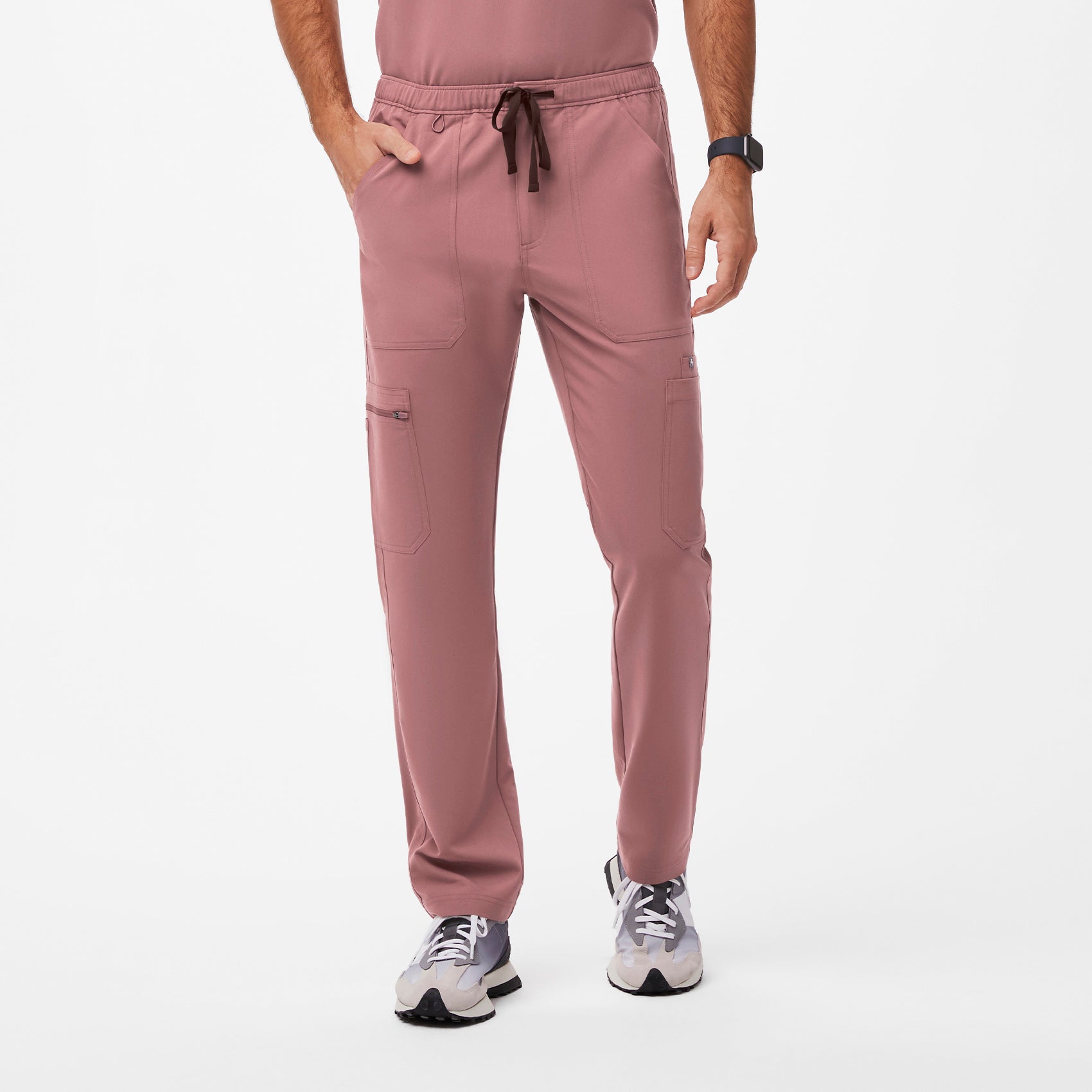 Men's Cairo Cargo Scrub Pants™ · FIGS