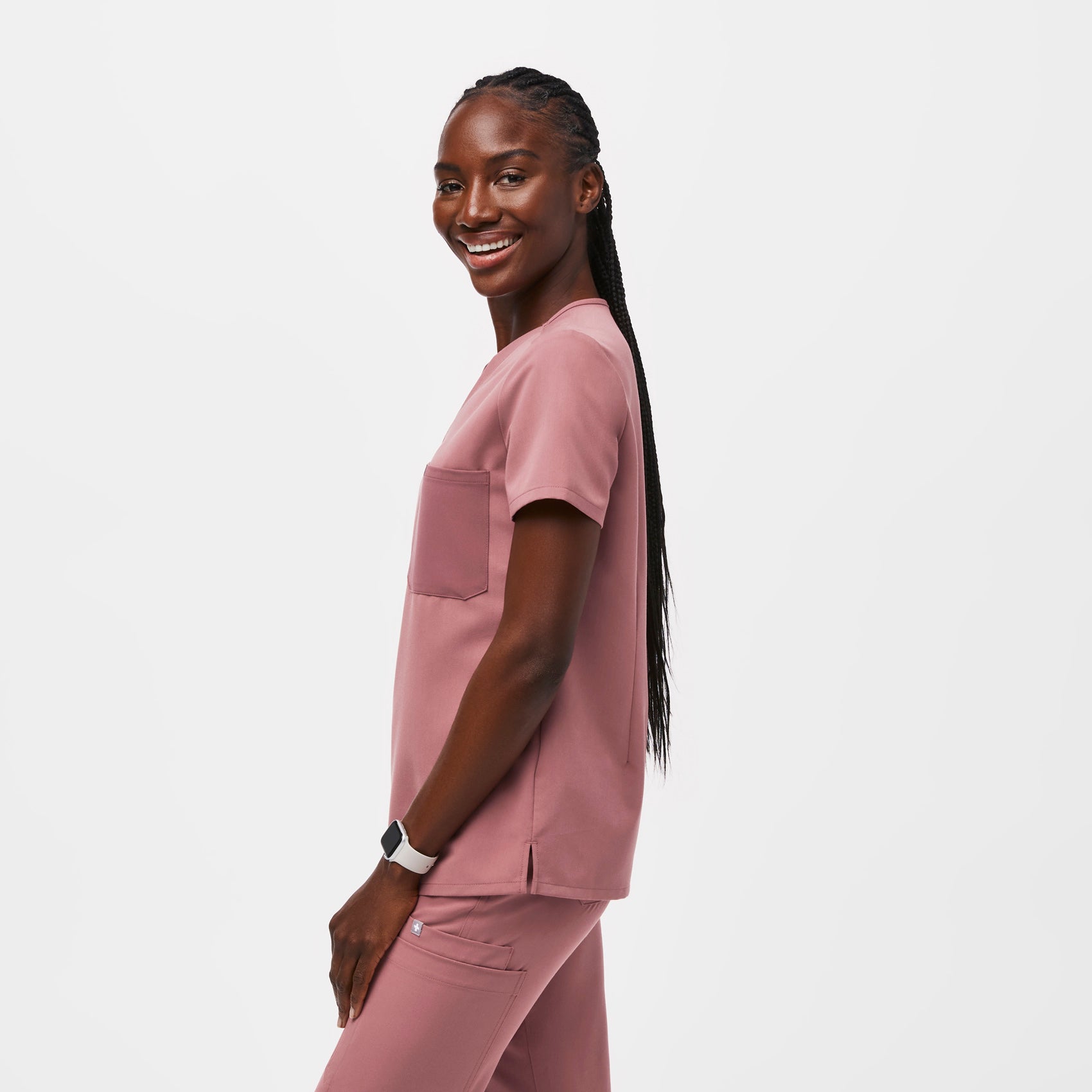 https://cdn.shopify.com/s/files/1/0139/8942/products/Q1_2023_12_MAUVE_CATARINA-CONTRAST_W_AWA_144.jpg?v=1689899586