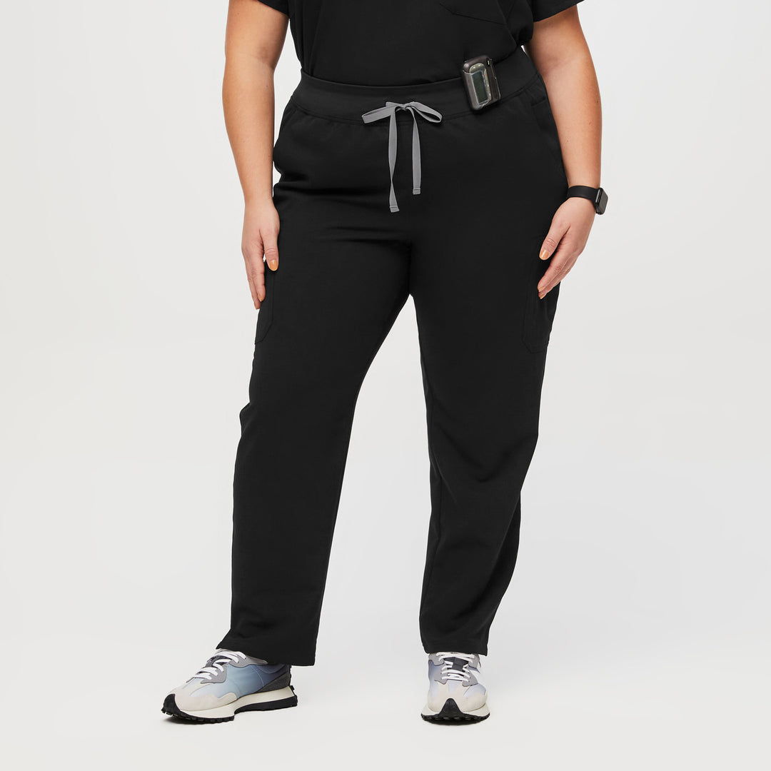 Women’s High Waisted Yola Skinny Scrub Pants™ · FIGS
