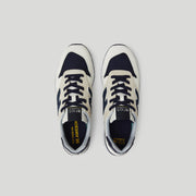 https://cdn.shopify.com/s/files/1/0139/8942/products/Unisex-New-Balance-996-navy-4.jpg?v=1675984635