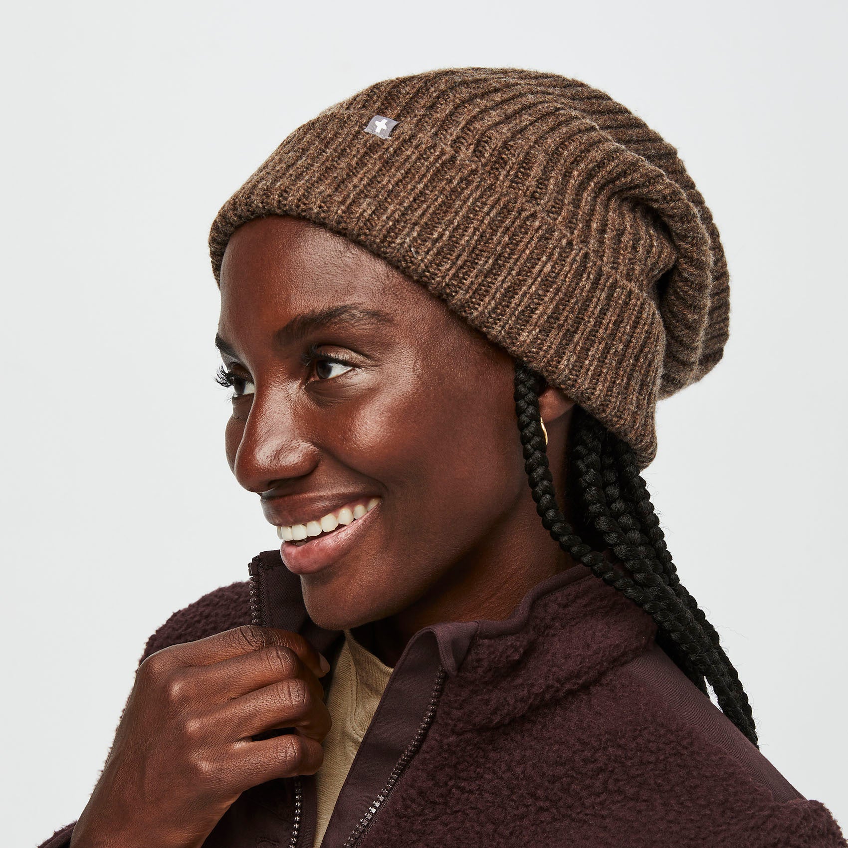 https://cdn.shopify.com/s/files/1/0139/8942/products/Unisex-OversizedBeanie-Espresso-5.jpg?v=1664300731