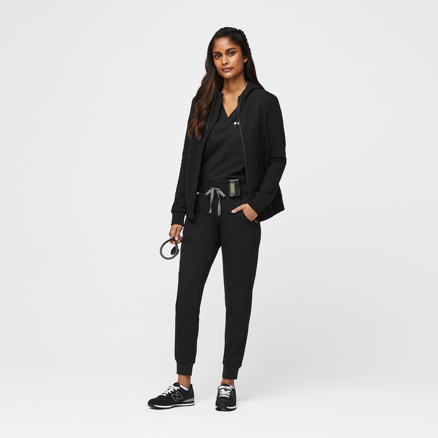 https://cdn.shopify.com/s/files/1/0139/8942/products/Women-Loungewear-Hoodie-Black-XS-2.jpg?v=1664915233