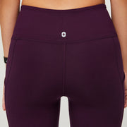https://cdn.shopify.com/s/files/1/0139/8942/products/Womens-300-Perf-Legging-deeppurple-3.jpg?v=1631740533