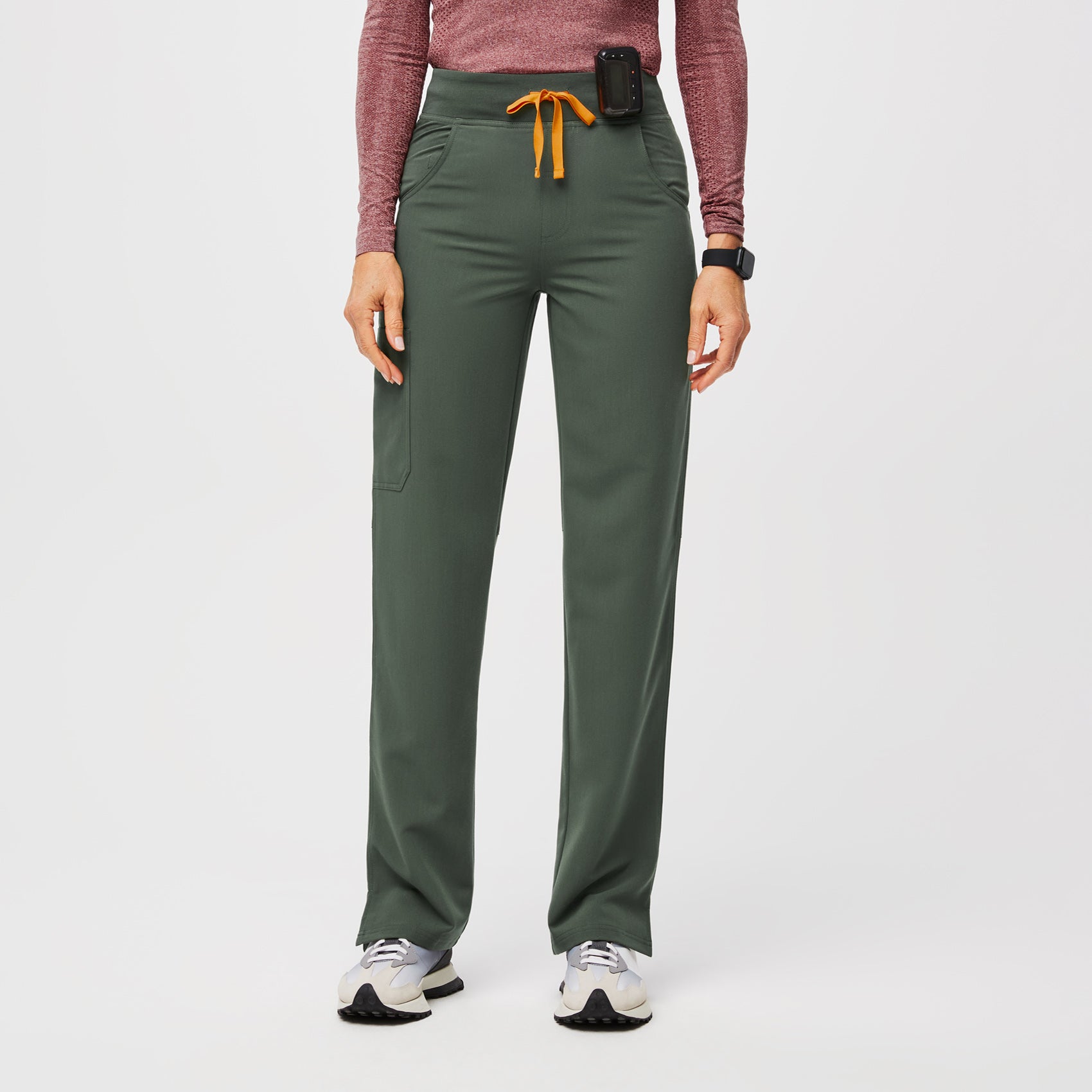 Women’s High Waisted Kade™ Cargo Scrub Pants · FIGS