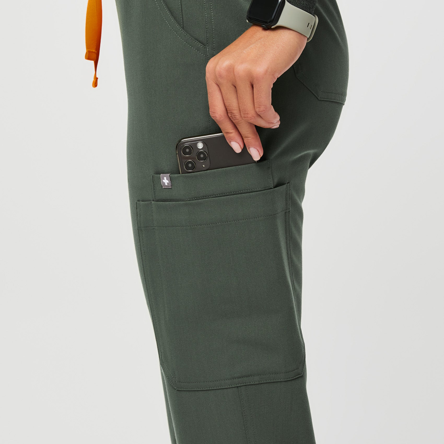 https://cdn.shopify.com/s/files/1/0139/8942/products/Womens-HWYolaYoga-Moss-XS-5_668d6ba4-76f8-4aa0-8494-fb73a75cdc0c.jpg?v=1664916517