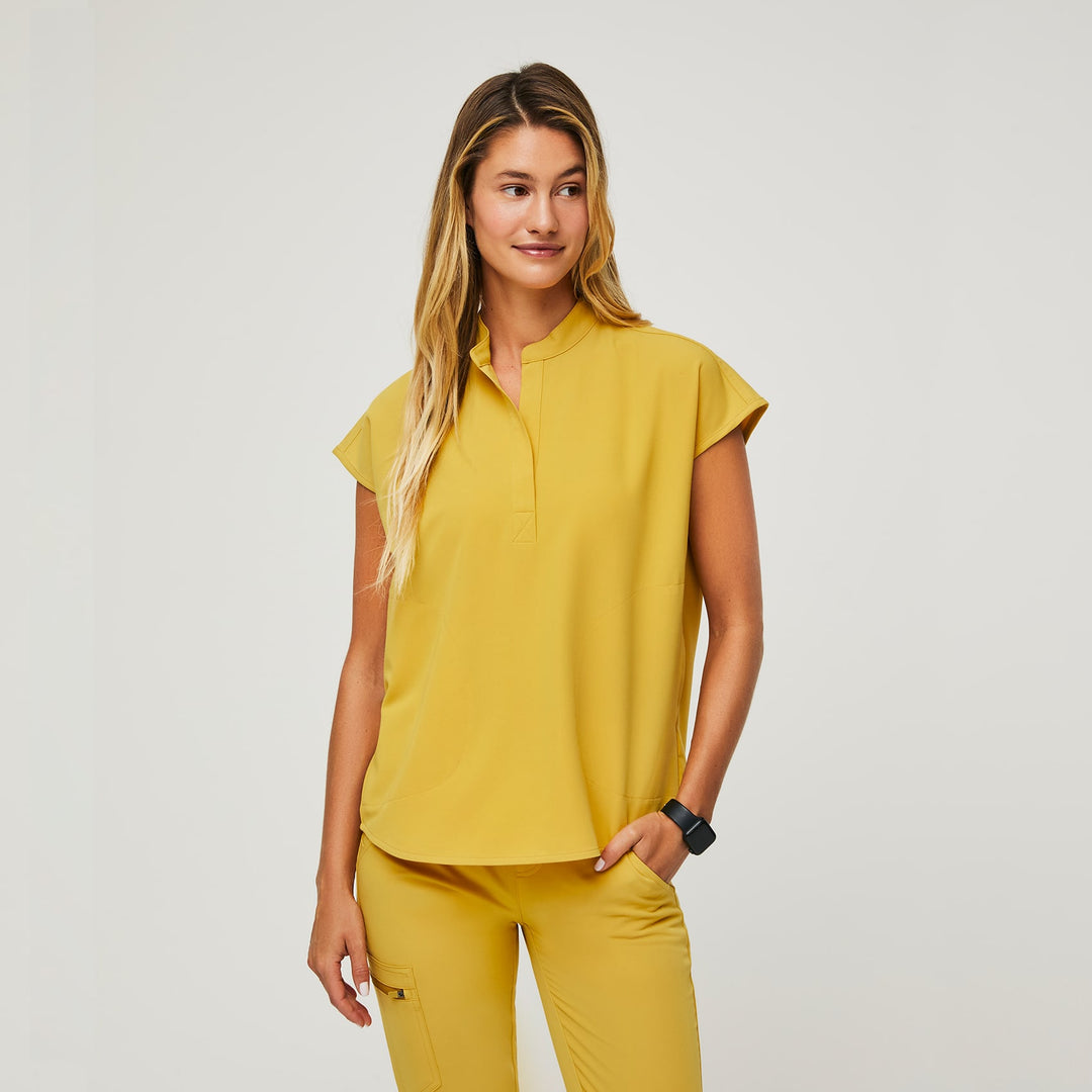 Women's Rafaela™ Oversized Scrub Top · FIGS