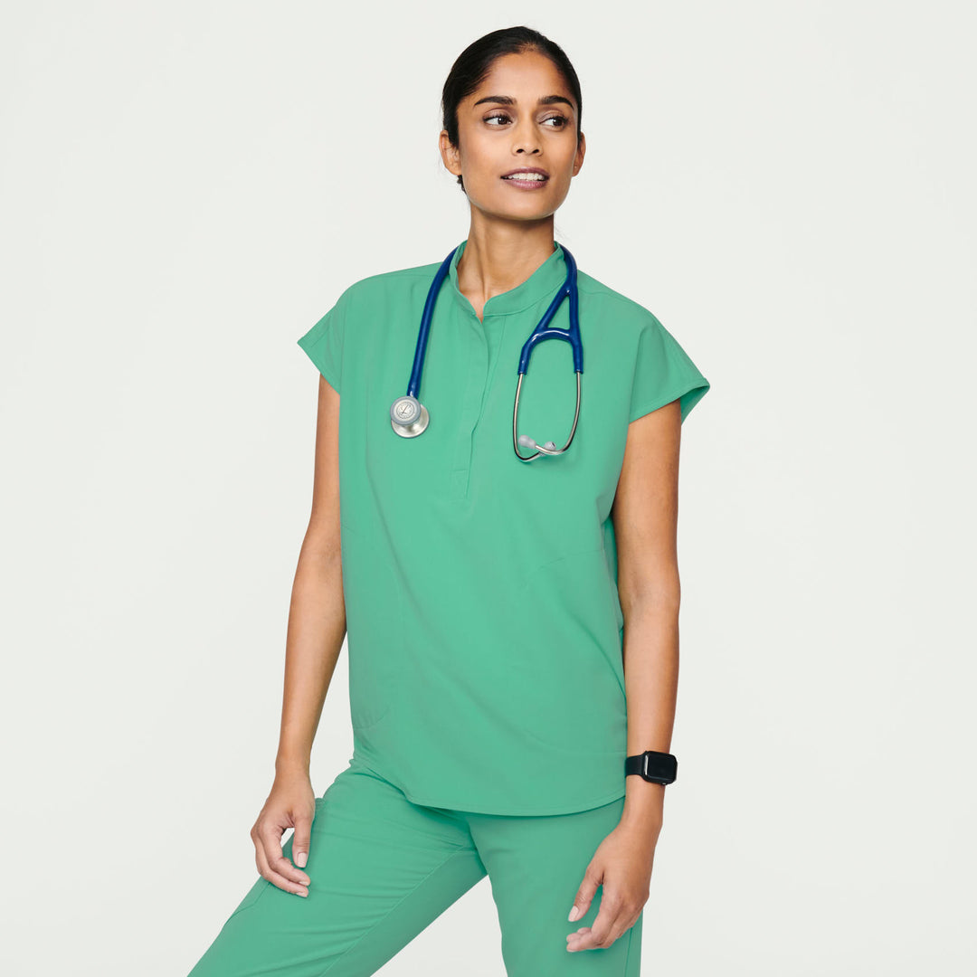 Women's Rafaela Oversized Scrub Top™ · FIGS