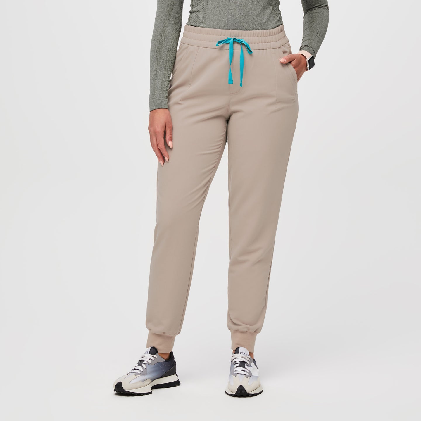 Women’s Tatu High Waisted Slim Cargo Jogger Scrub Pants · FIGS