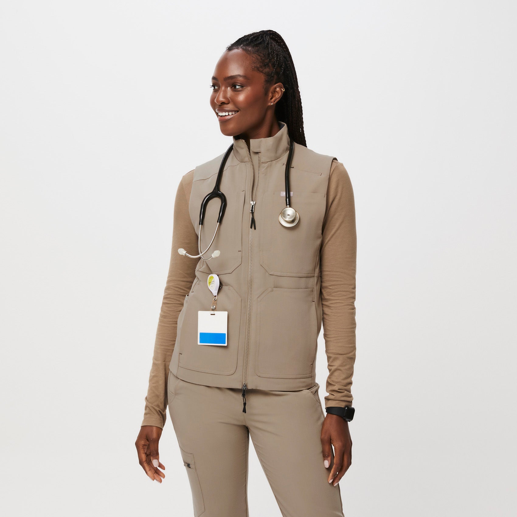 Women’s OnShift™ Utility Vest · FIGS